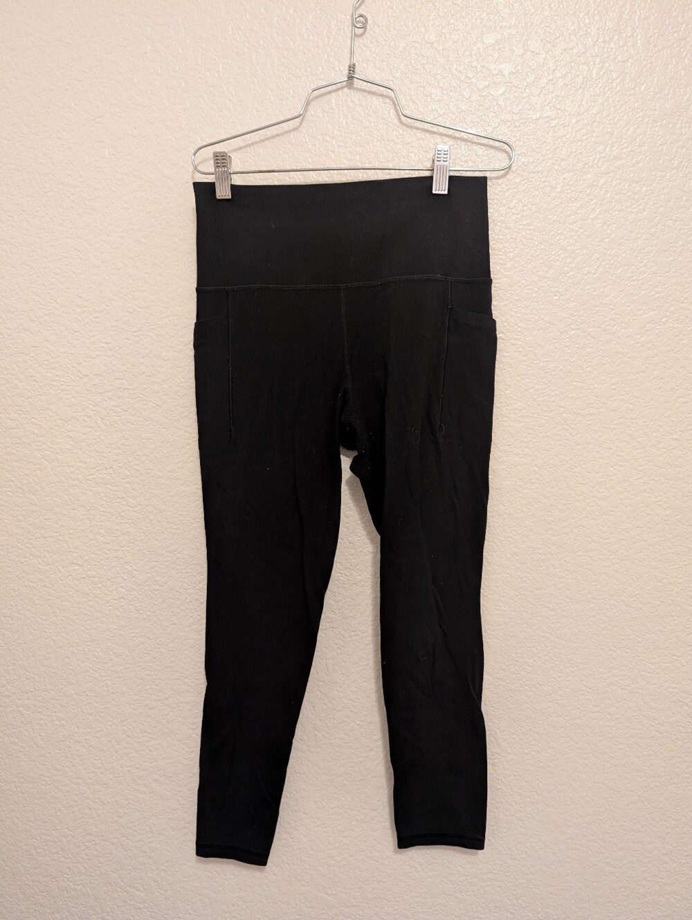 Athleta Salutation Stash 7/8 Tights Black Small